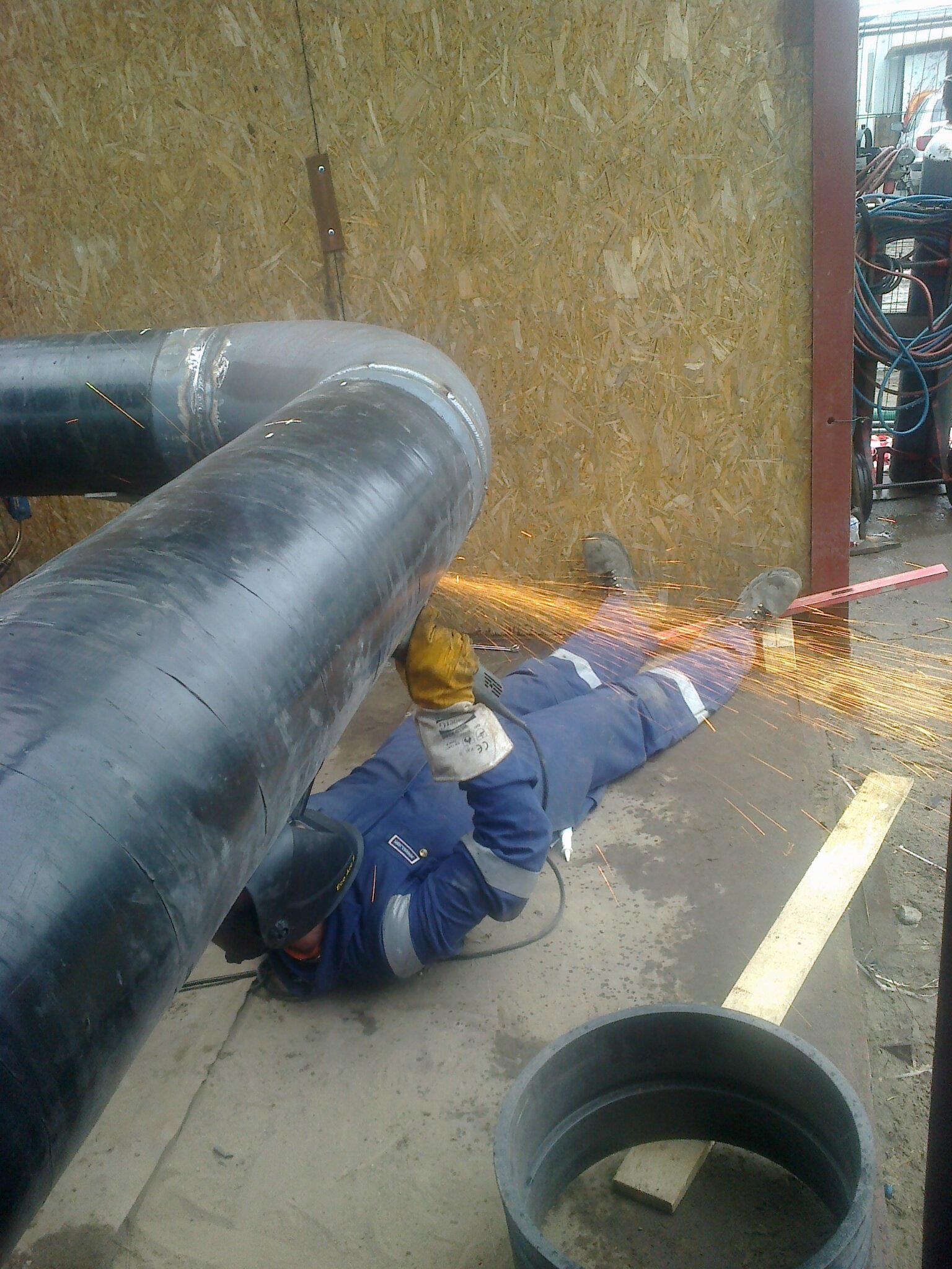 element rurociągu paliwowego