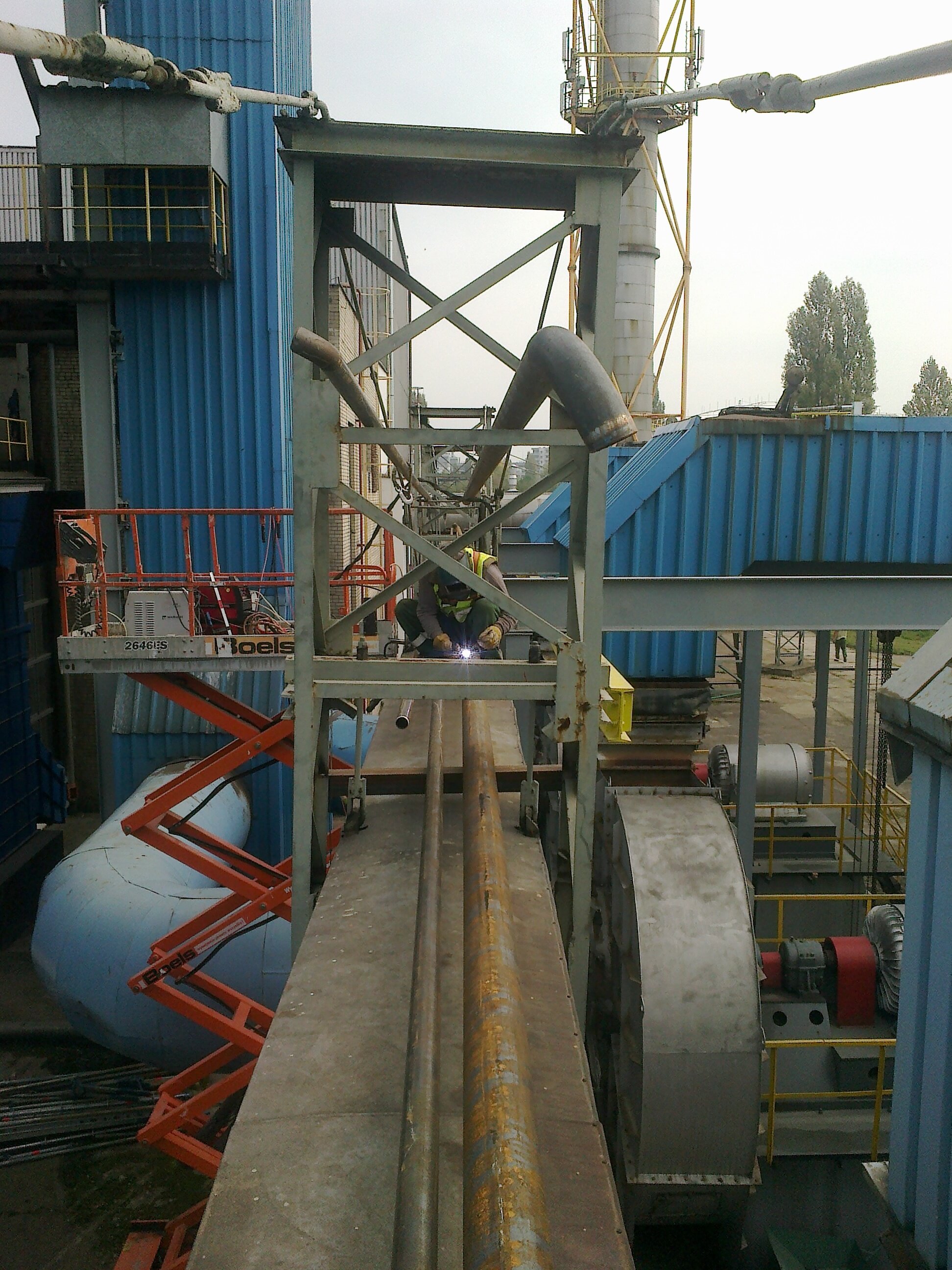 spawanie na estakadzie, rurociąg paliwowy