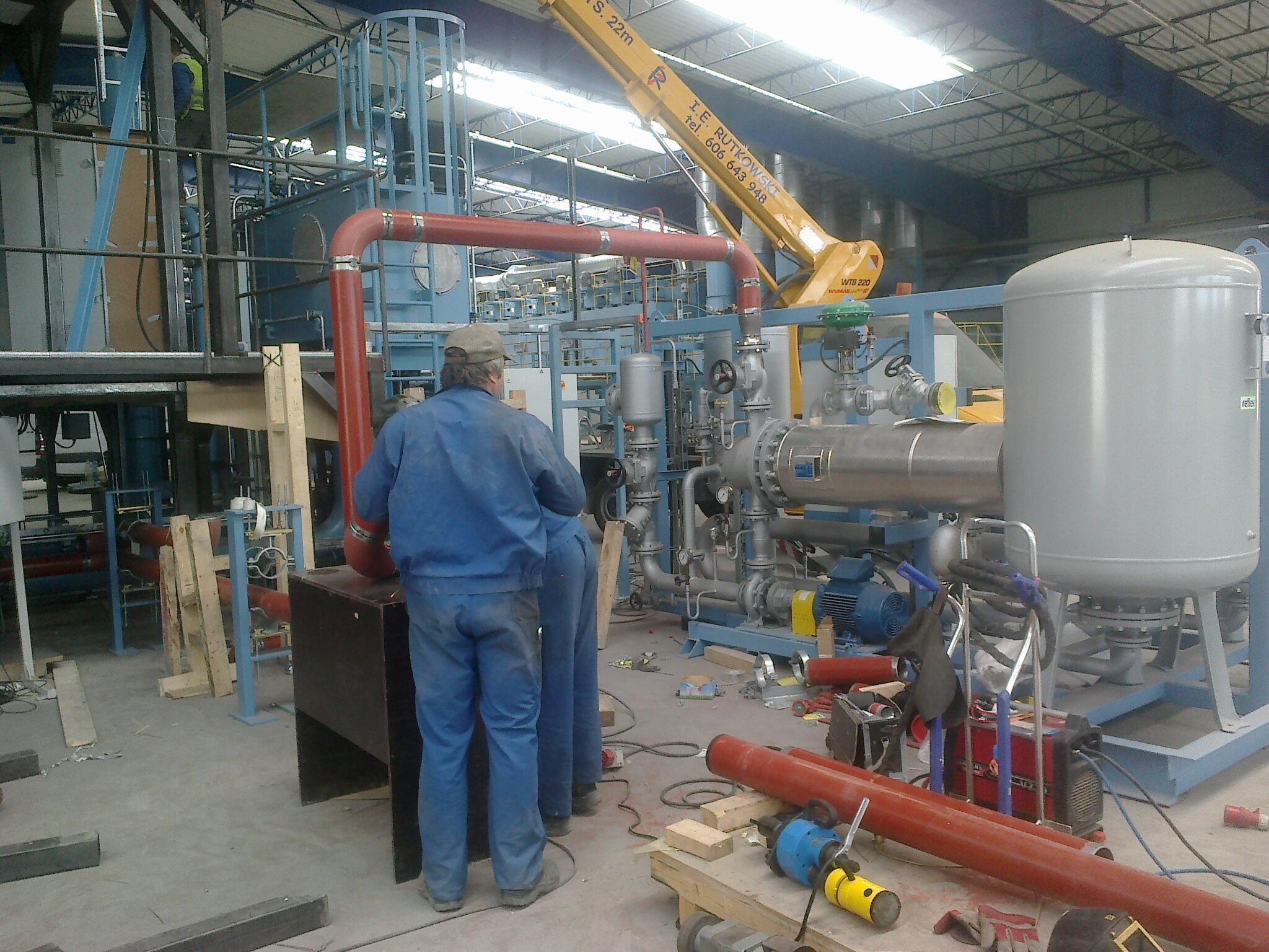 instalacja parowa prasy o nacisku 350 ton