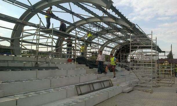 konstrukcja zadaszenia trybun