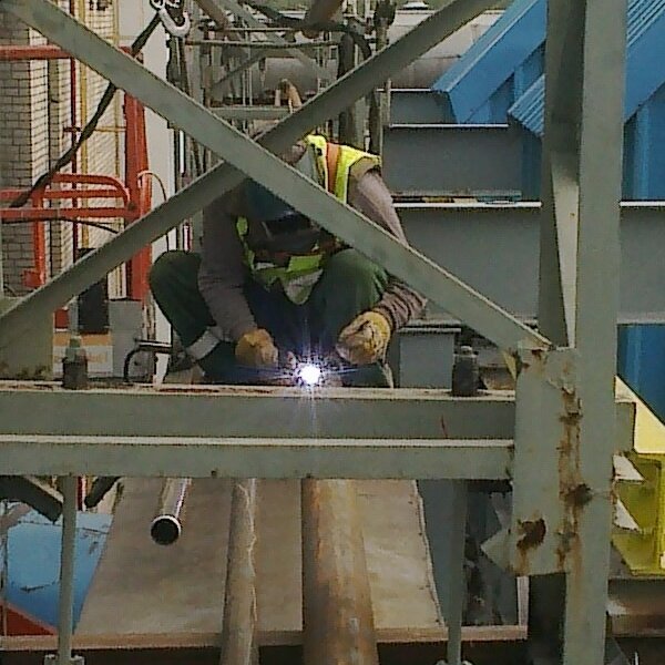 spawanie na estakadzie, rurociąg paliwowy